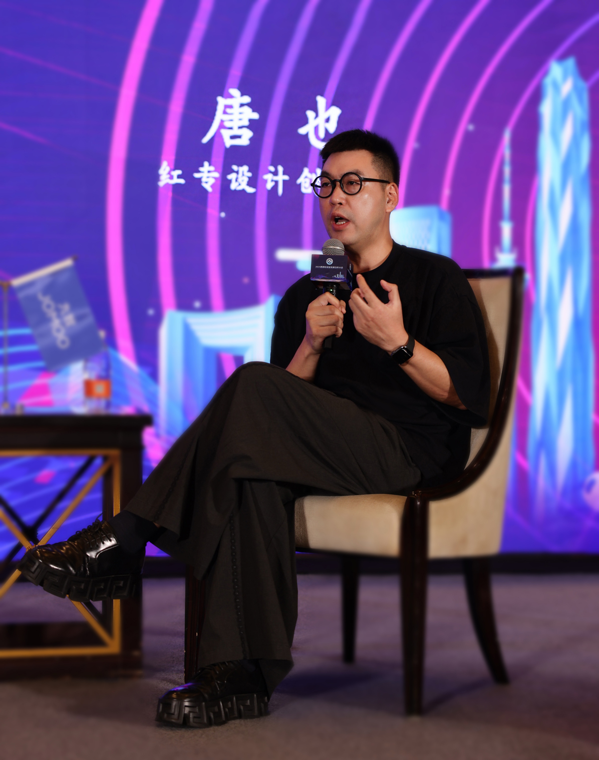 唐也老师受邀出席“2025西部住宿业发展合作大会”并作精彩分享！